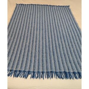 Klippan 100% Lambs‎ Wool Chevron Blue Throw Blanket 114 x 134cm Made in Latvia